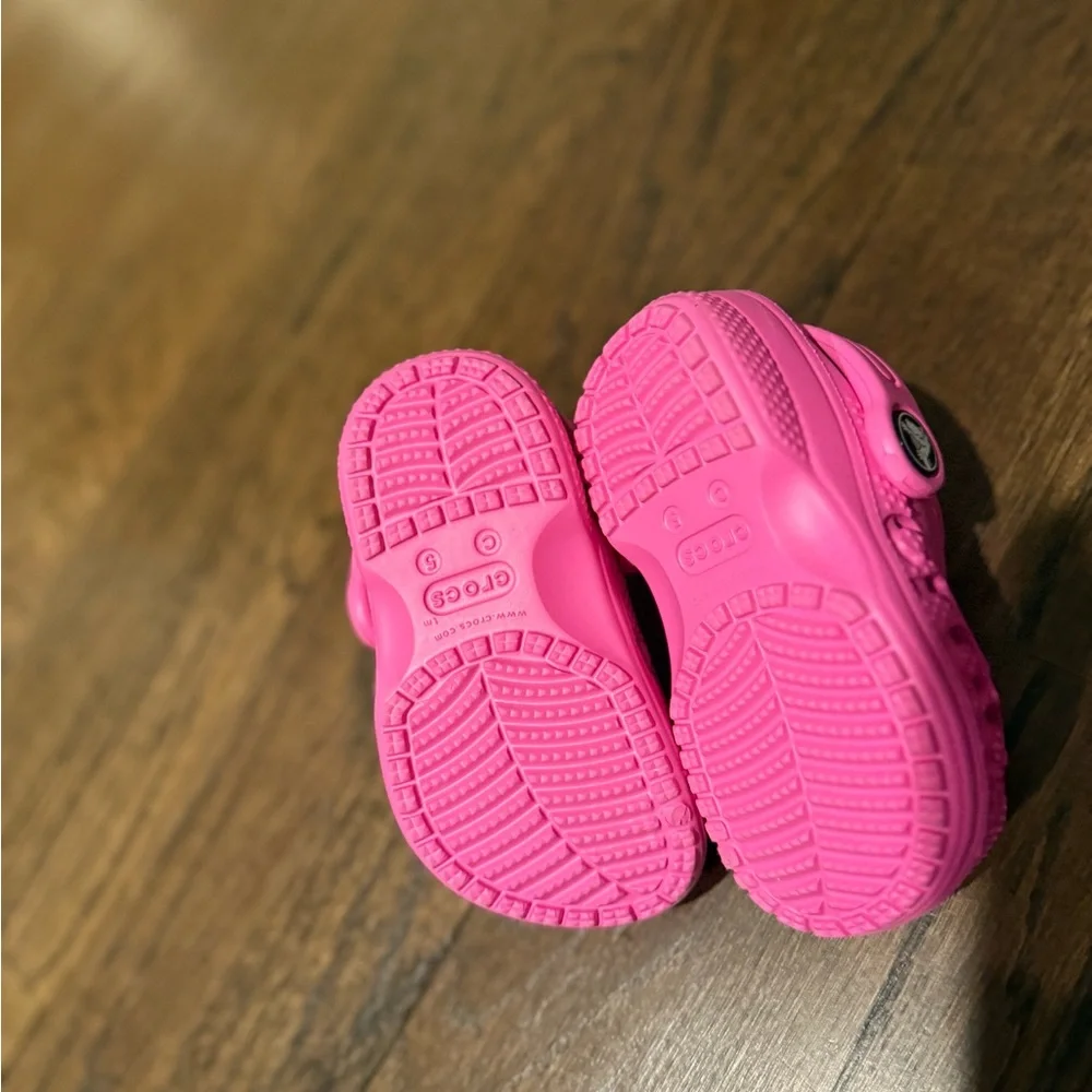 Kids Croc Shoes- Pink Size 5c - Picture 2 of 2